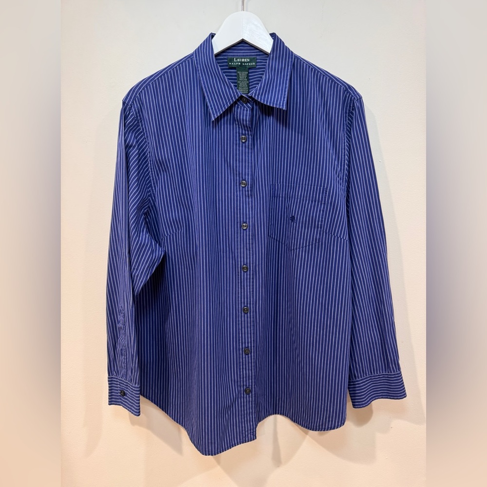 Ralph Lauren Blue Striped Button Down Shirt Men’s or Woman Medium Classic Fit